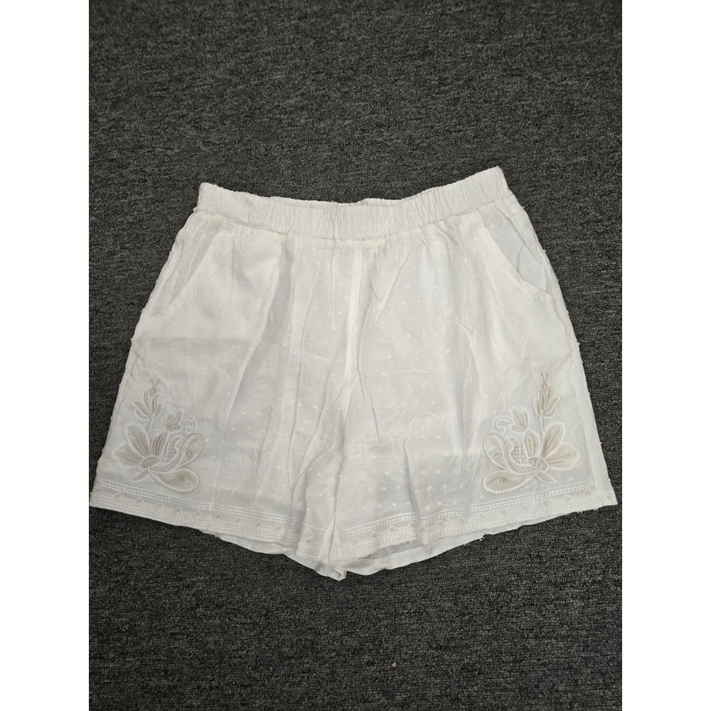 Women's White  Solitaire Embroidered  Shorts SzL NWOT